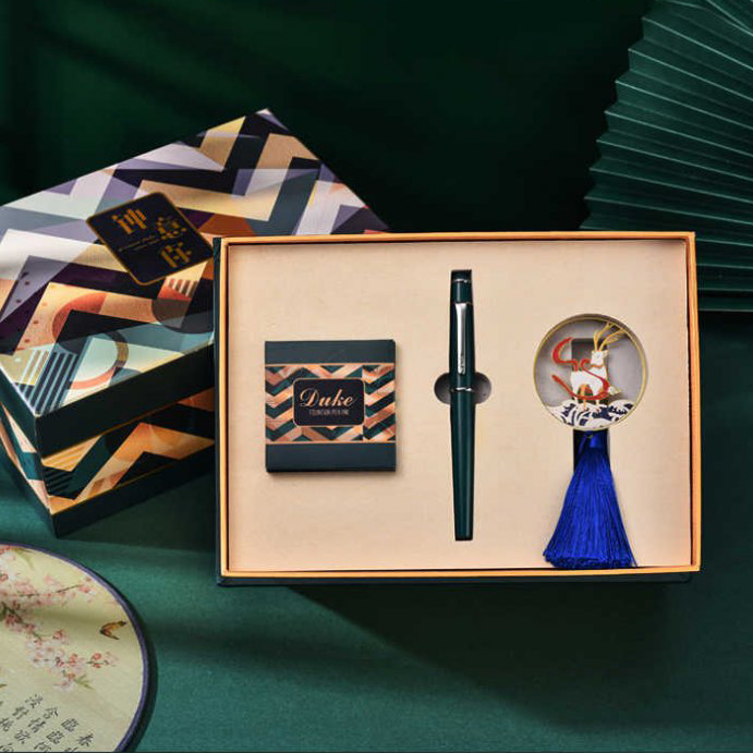 鐘意商務(wù)套裝